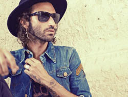 Leiva - Los Cantantes 